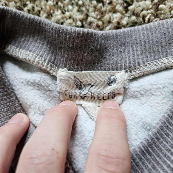 For Keeps crew neck pullover - Picture 5 of 5